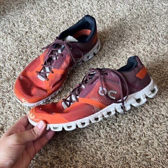 On Running Cloudflow sneakers in Flare Dawn - Picture 1 of 8